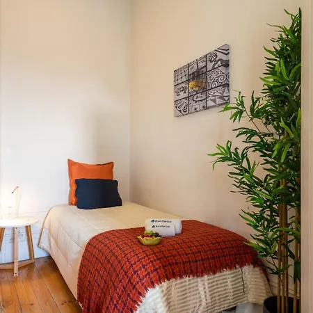 Host Wise - Sweet Bright Flats - Center * Oporto