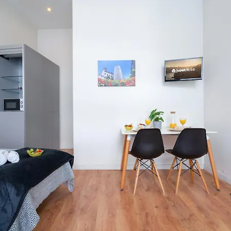 Host Wise - Sweet Bright Flats - Center Apartment Porto