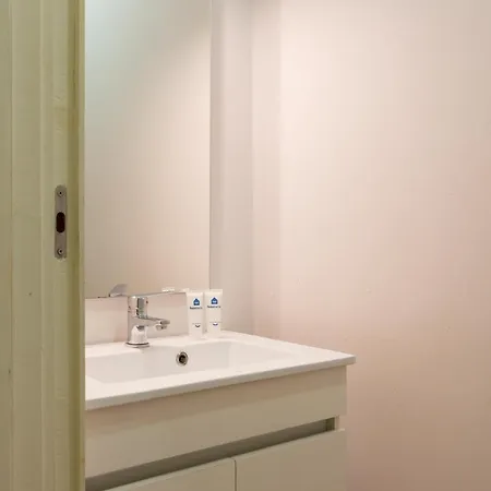 Apartment Host Wise - Sweet Bright Flats - Center Porto
