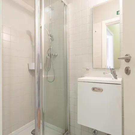 Apartment Host Wise - Sweet Bright Flats - Center Porto